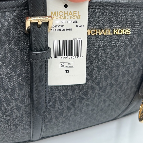 MICHAEL KORS
Jet Set Travel Logo Top-Zip Shoulder Tote
Bag BLACK MULTI Color - Picture 14 of 15